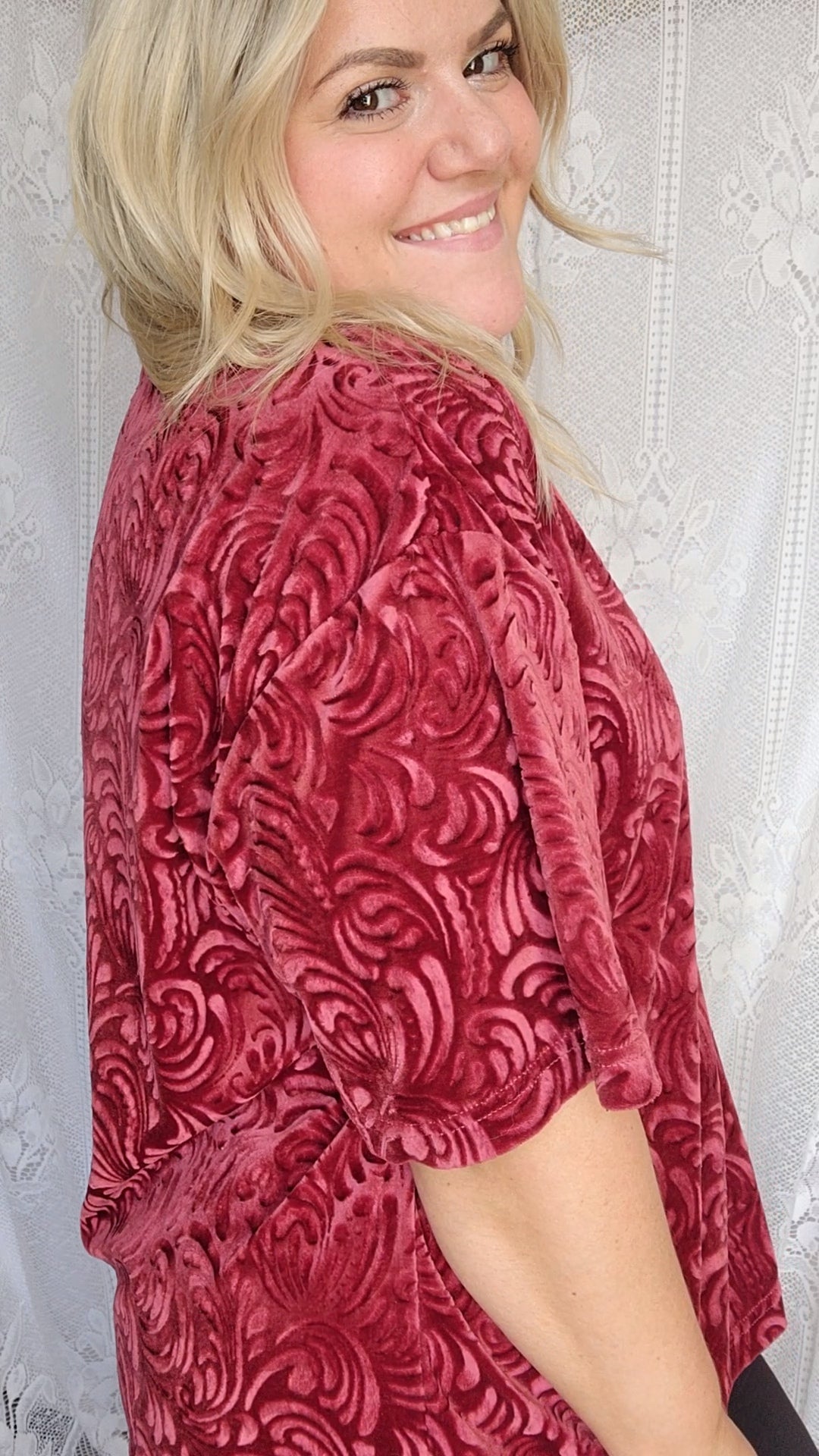 Fits like a 3x Textured Velvet Mock Neck Shirt