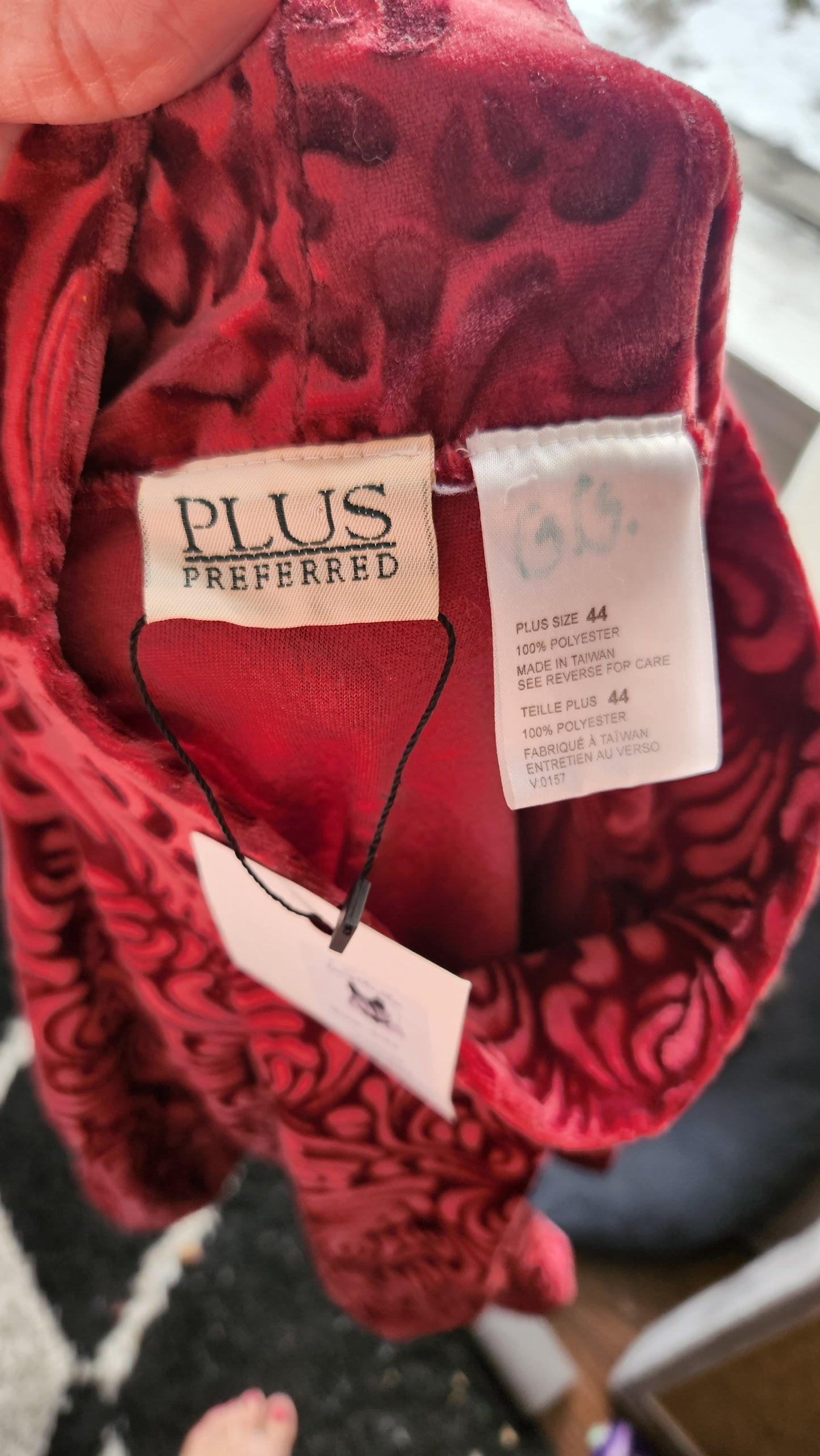 Fits like a 3x Textured Velvet Mock Neck Shirt