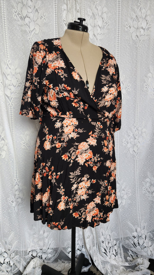 Fits like a 1x/2x Floral Wrap Dress