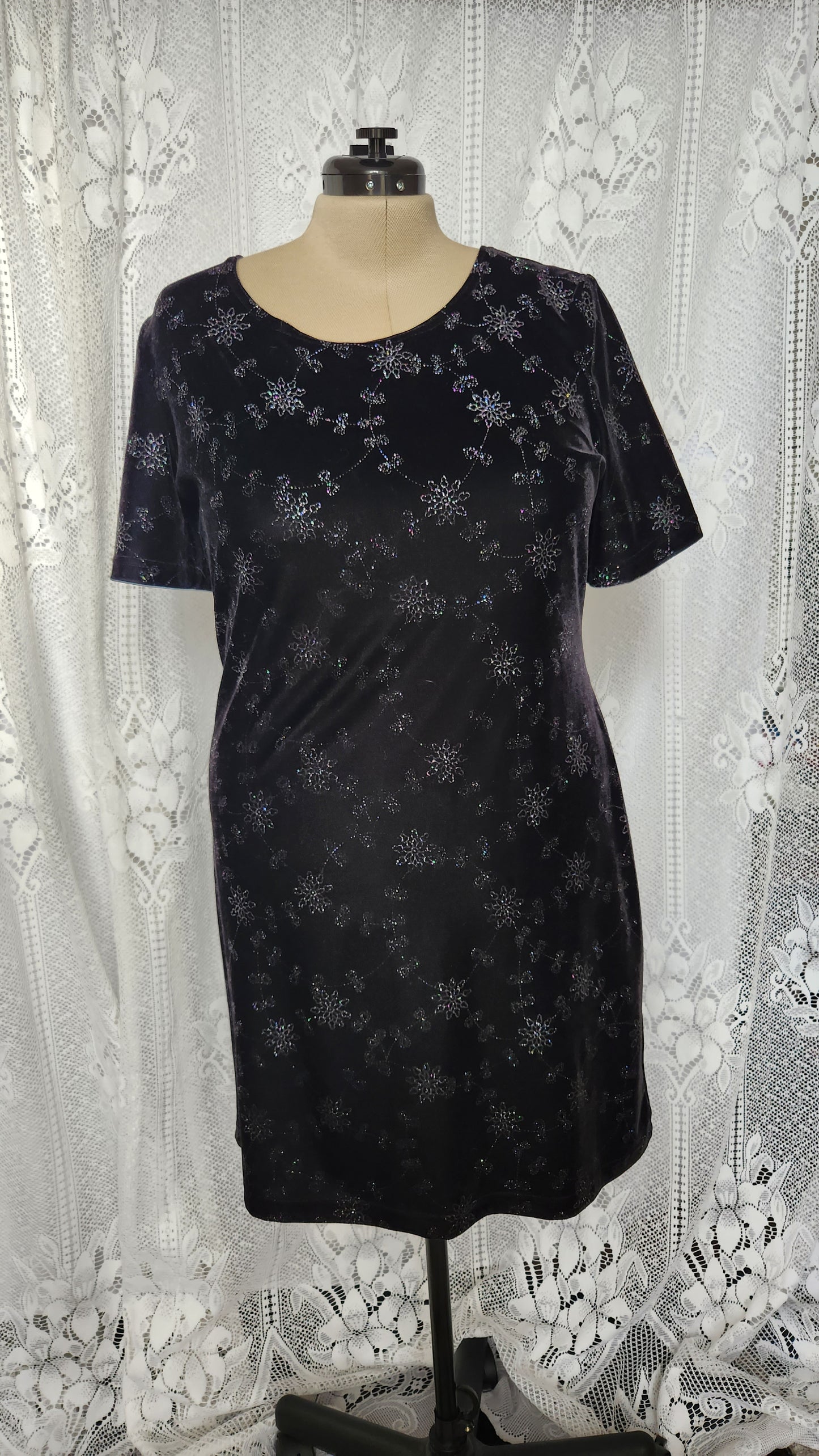 Size XL Velvet And Glitter Short Sleeve Dress