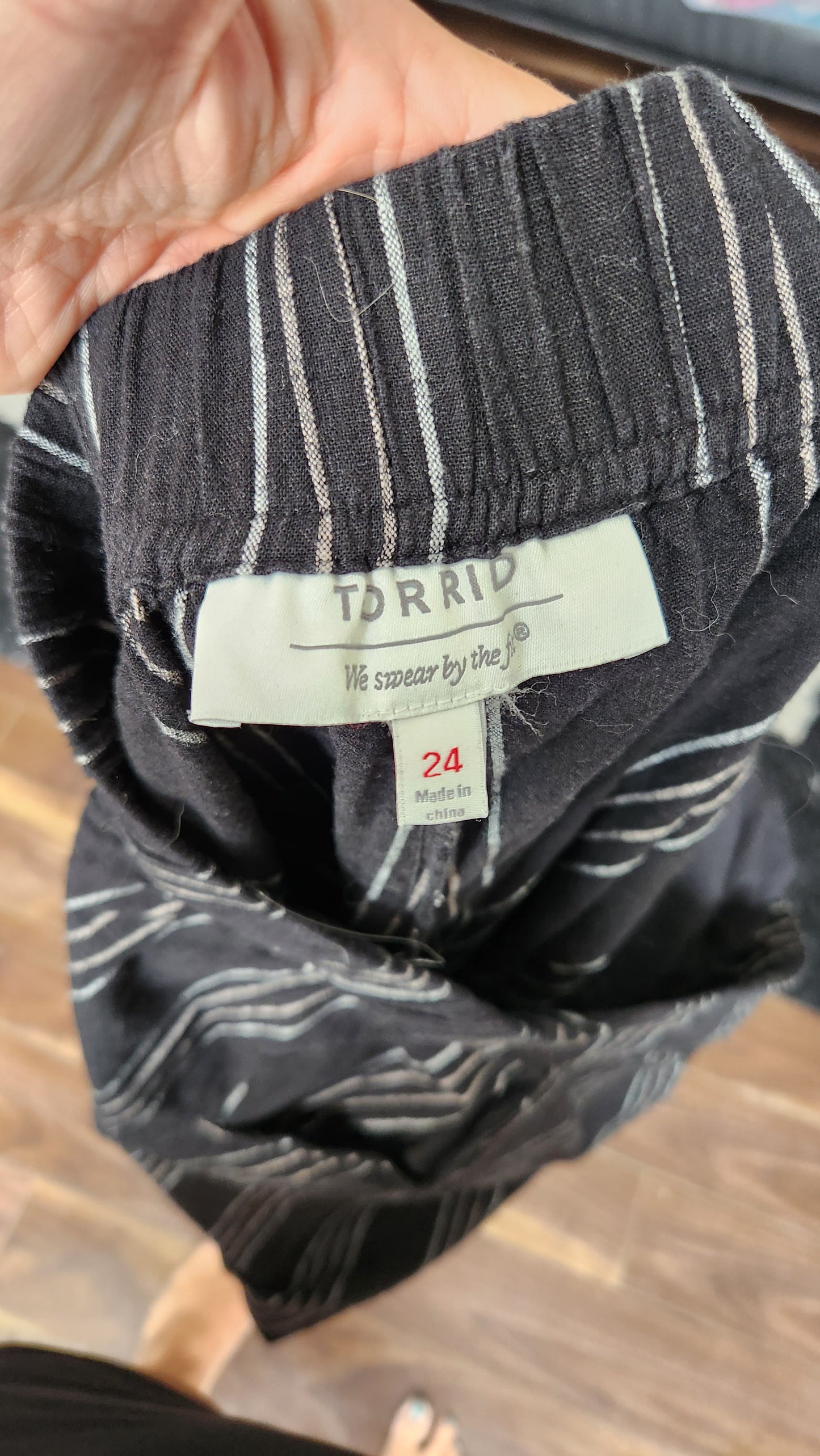 Size 3x Pinstripe Wide Leg Ankle Pants