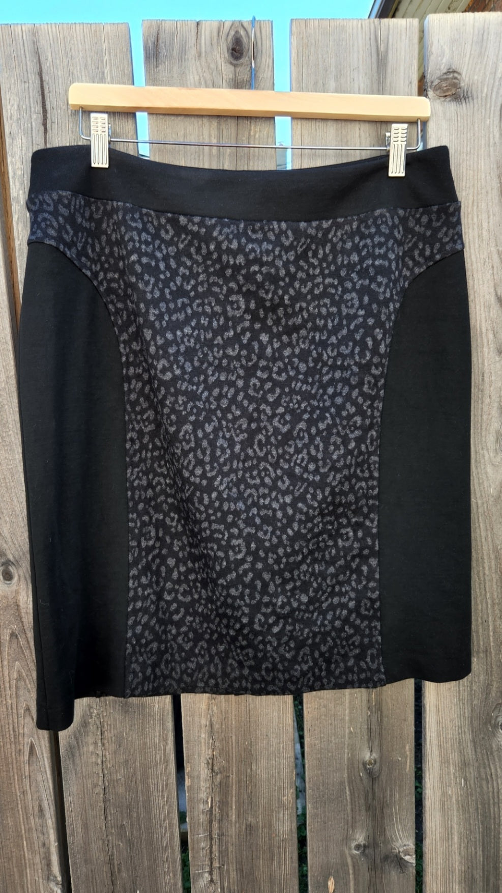 Size 16 Black and Grey Leopard Print Skirt