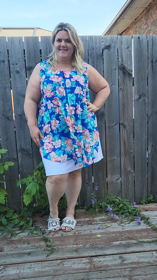 Size 3x Floral Top with Blue Underlay